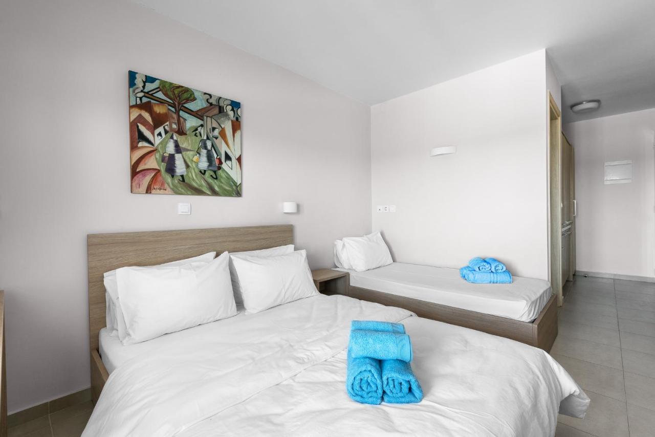 Апартаменты Blue Flag, Nilie Hospitality Mgmt Олимпиаки-Акти Экстерьер фото