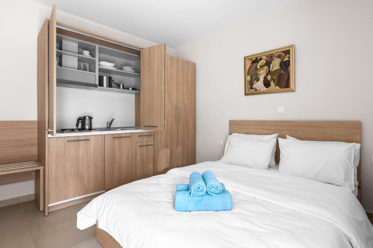 Апартаменты Blue Flag, Nilie Hospitality Mgmt Олимпиаки-Акти Экстерьер фото